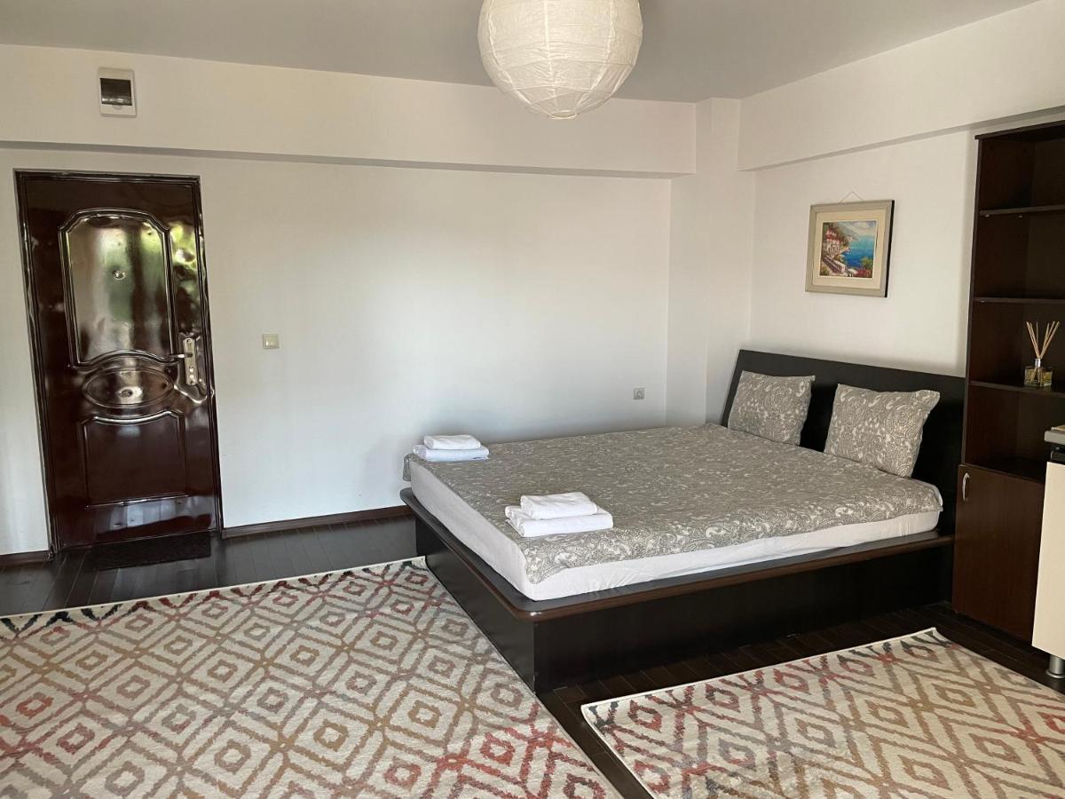 En Passant / A Time In Iasi Apartment ภายนอก รูปภาพ